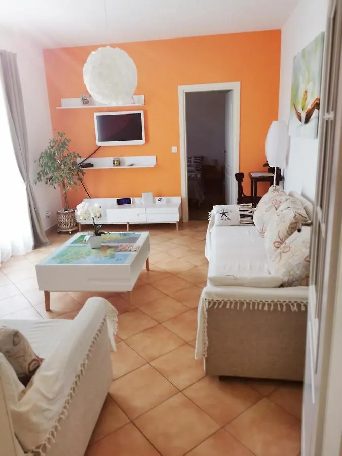 Santa Eufemia Rovinj 10Min Walk To City & Free Garage Parking Apartment