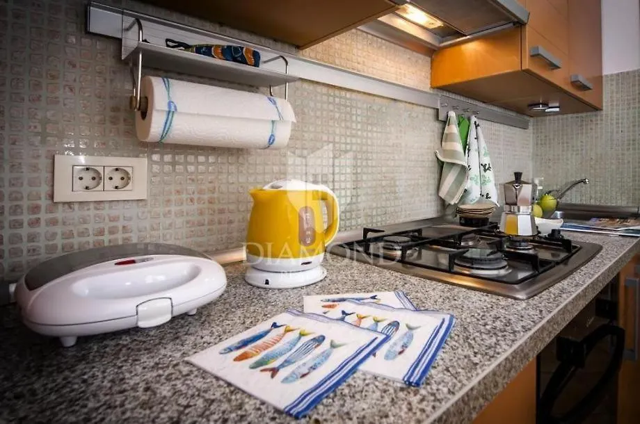 Santa Eufemia Rovinj 10Min Walk To City & Free Garage Parking Apartment