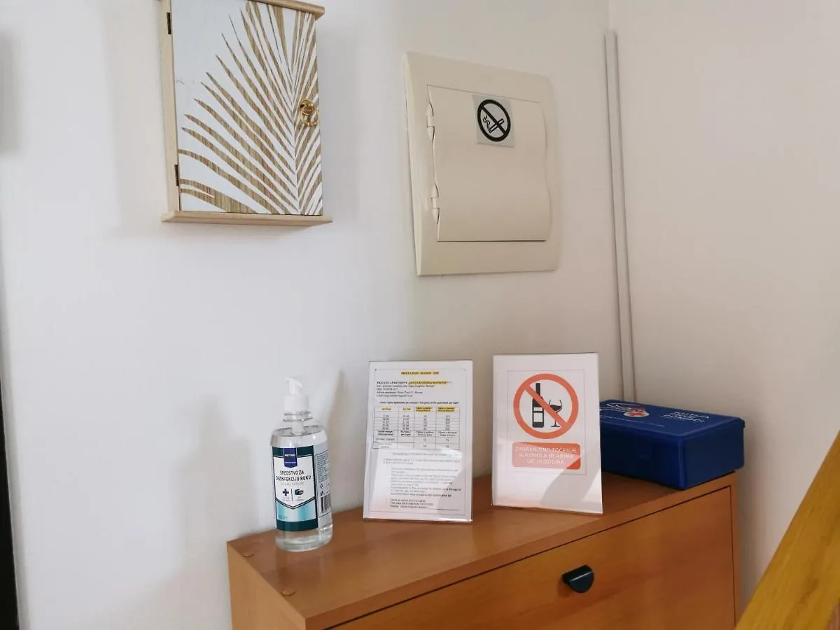 Appartamento Santa Eufemia Rovinj 10Min Walk To City & Free Garage Parking Croazia