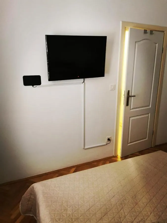 Appartamento Santa Eufemia Rovinj 10Min Walk To City & Free Garage Parking
